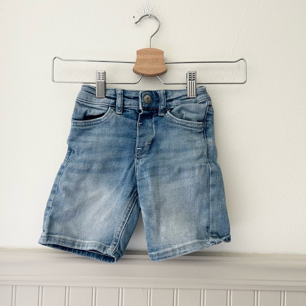 H&M Boys 3T Light Wash Denim Shorts Adjustable Waist Snap Closure